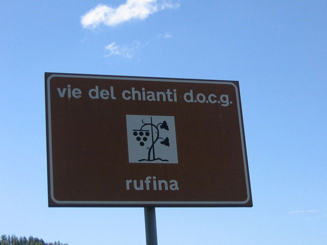 Vie del Chianti D.O.C.G. Rufina